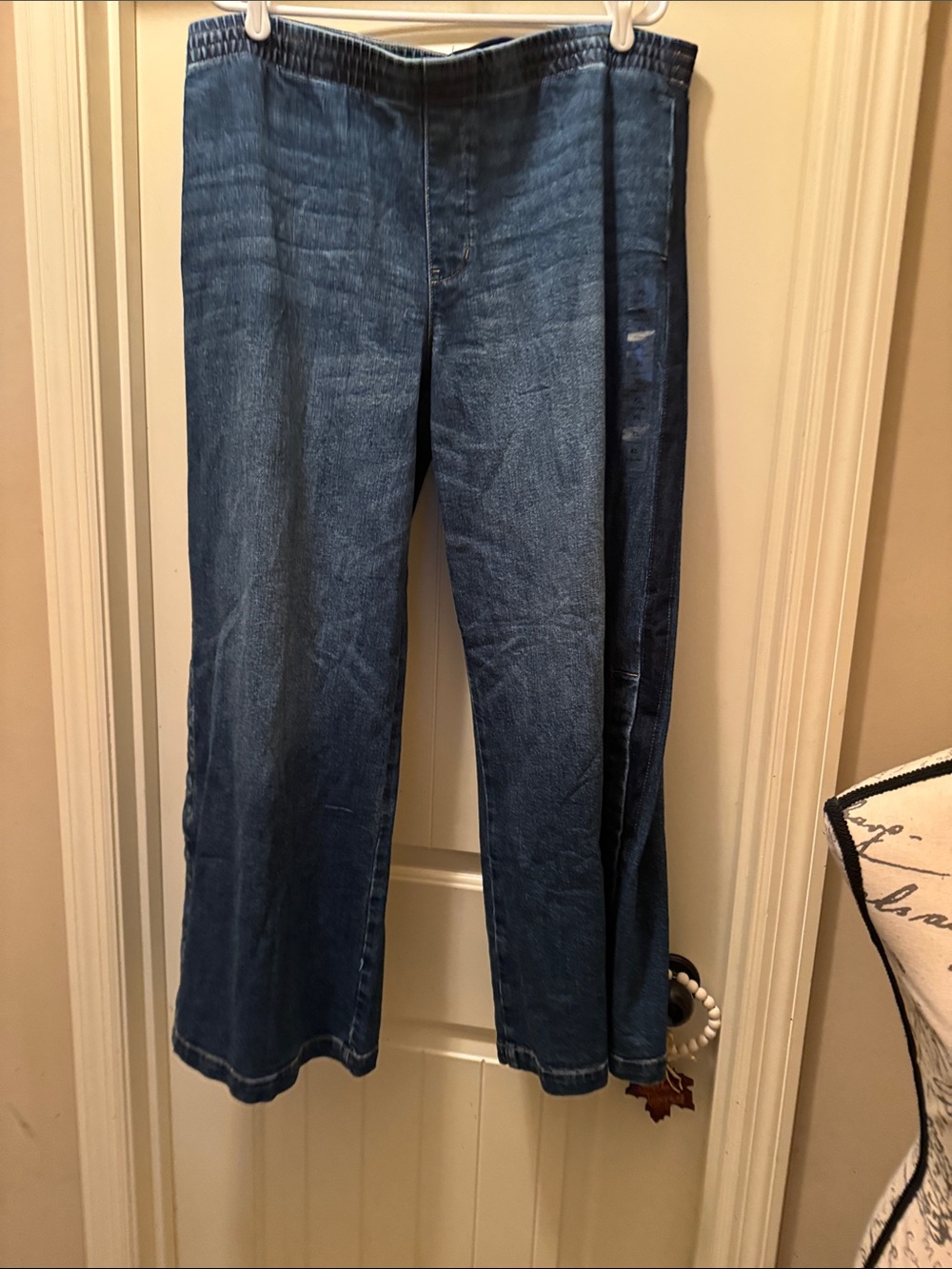 American Eagle Outfitters Blue Low Rise Ultra Wide-Leg Elastic Waist Jeans